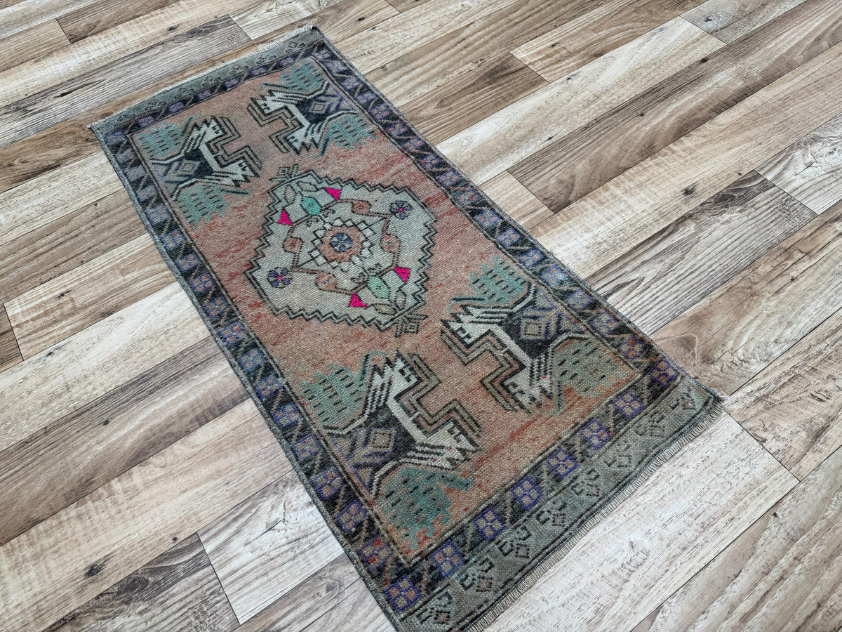 1'7"x3'6" Vintage Muted Terracotta Hand-Knotted Wool Accent Turkish Rug