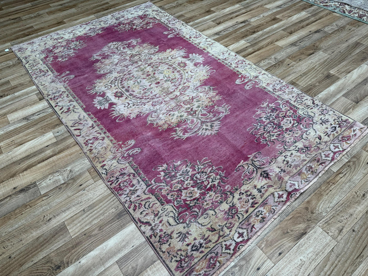 5'6"x9'8" Vintage Raspberry Purple Hand-Knotted Wool Turkish Rug