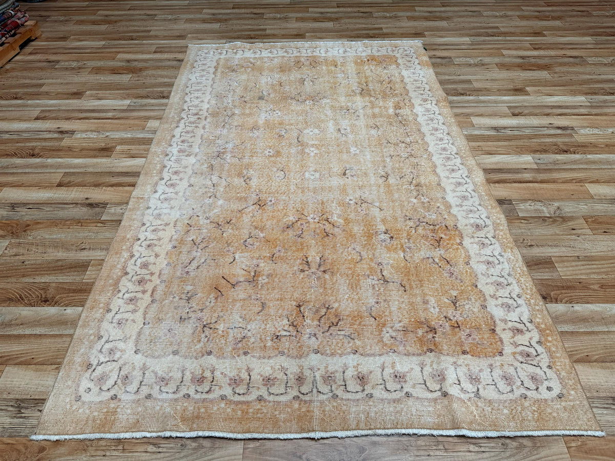 5'11"x10'0" Vintage Golden Beige Hand-Knotted Wool Turkish Rug