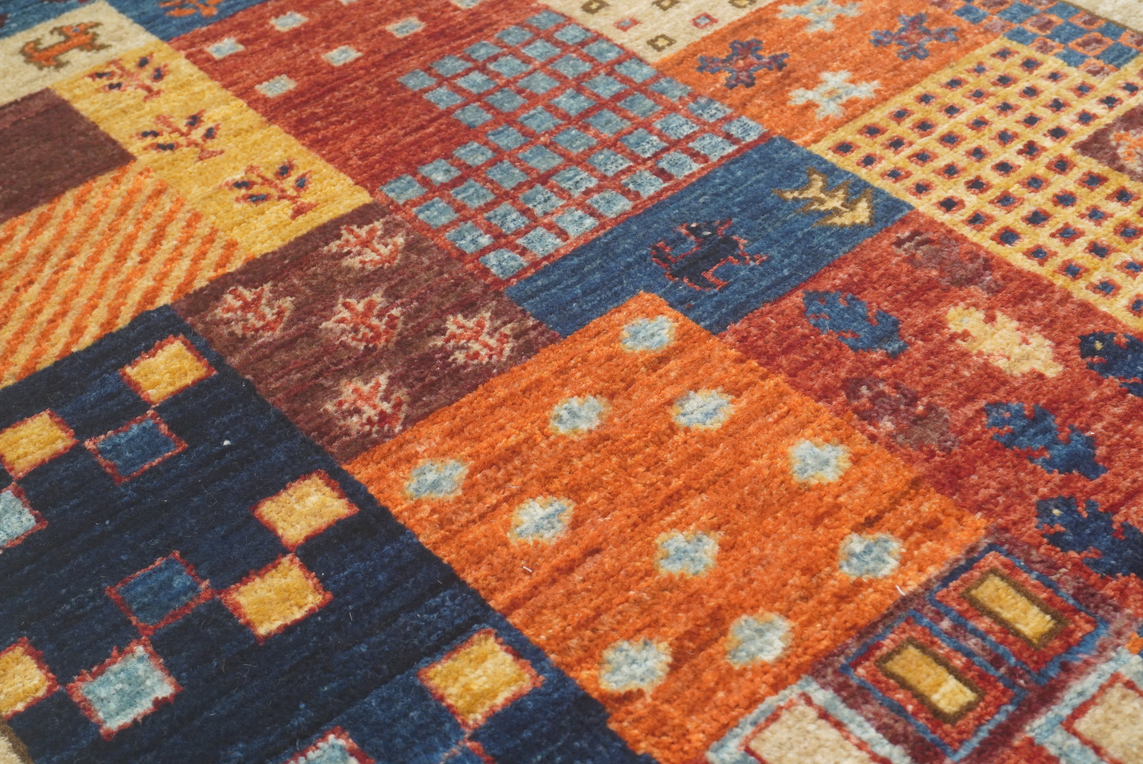 2'4"x4'5" Beige Gabbeh Afghan Hand knotted Runner Rug - Yildiz Rugs