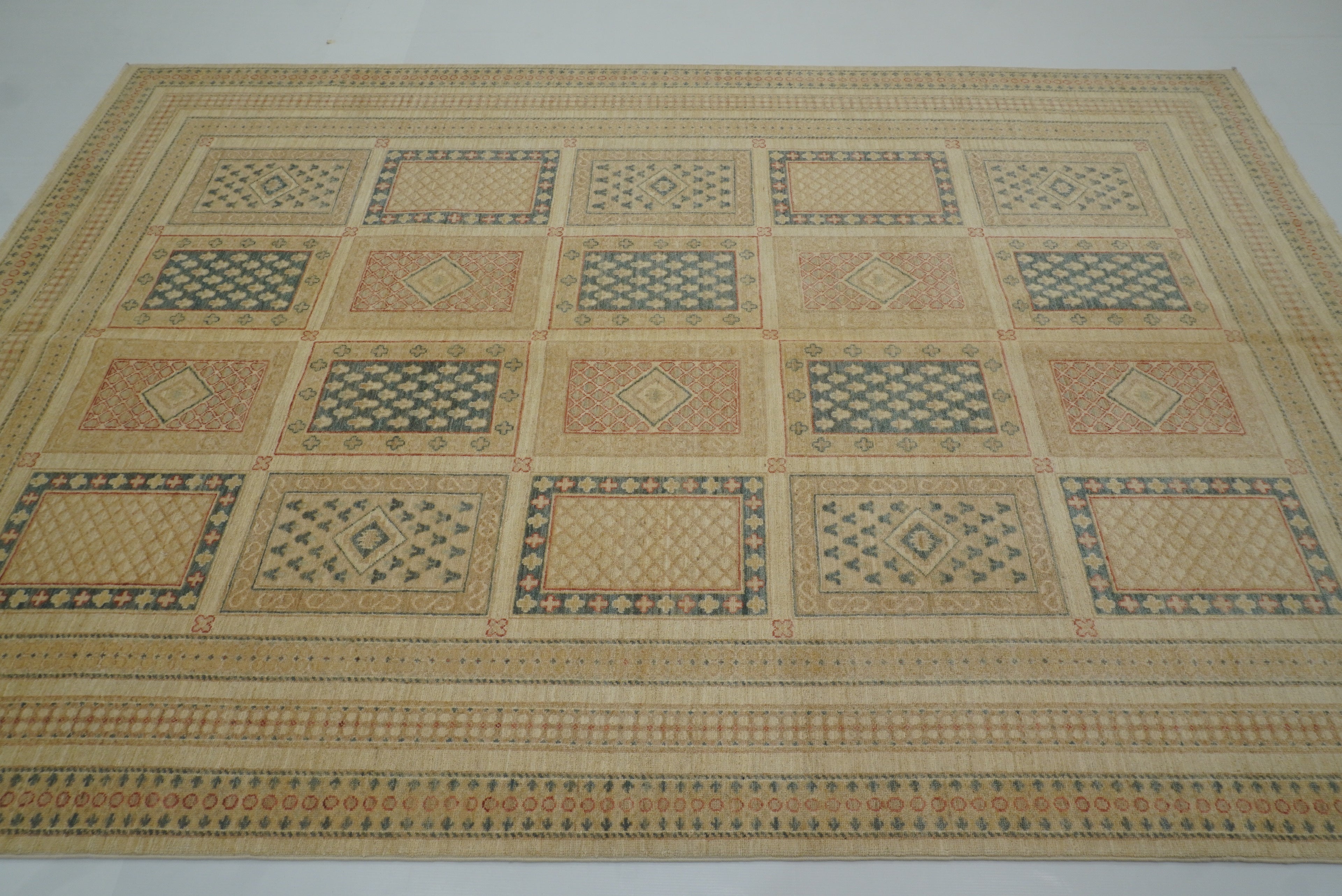 7x10 Bakhtiari Ivory Beige Afghan Hand Knotted Rug - Yildiz Rugs