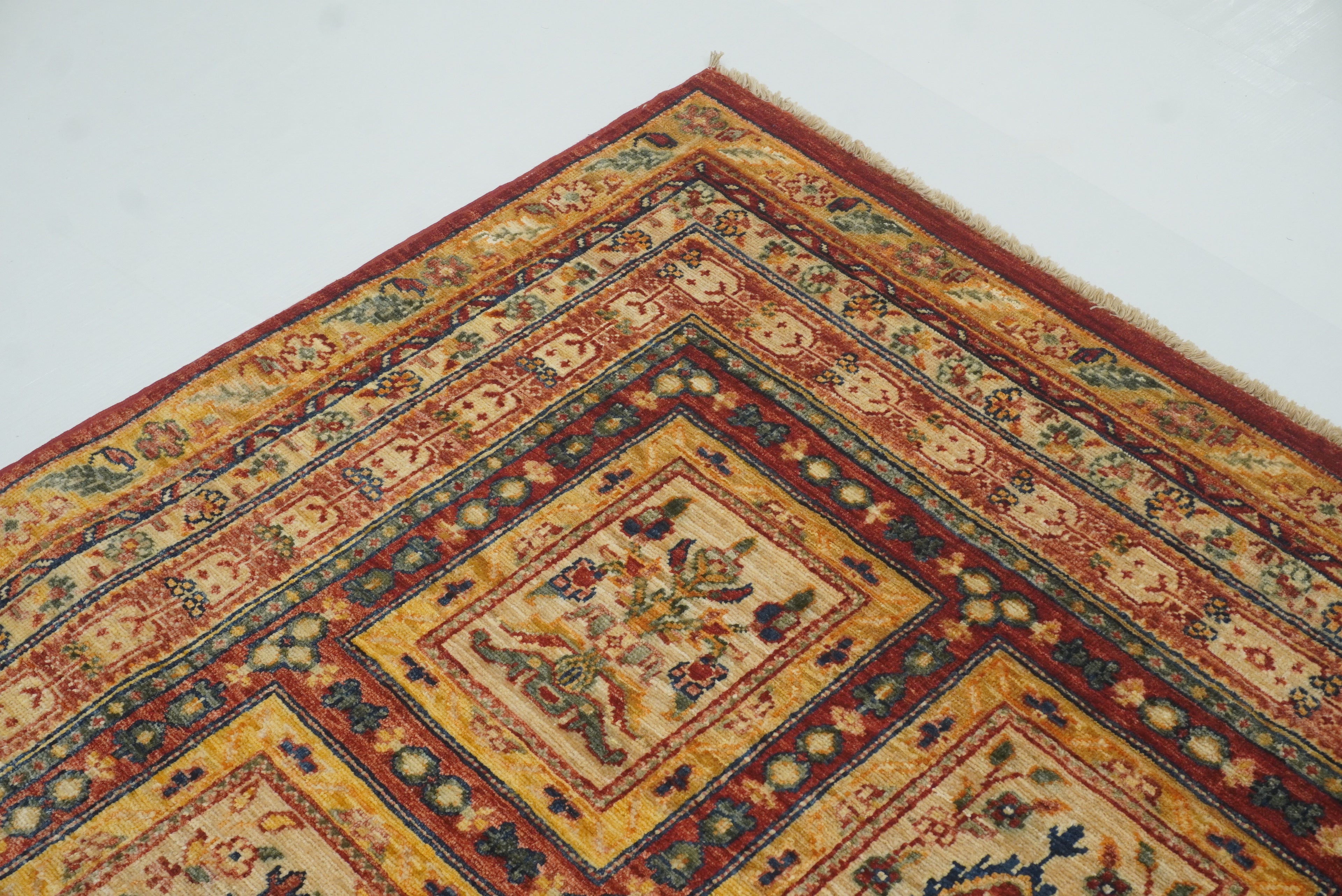 5x6 Red Beige Vintage Bakhtiar Afghan Hand knotted Rug - Yildiz Rugs