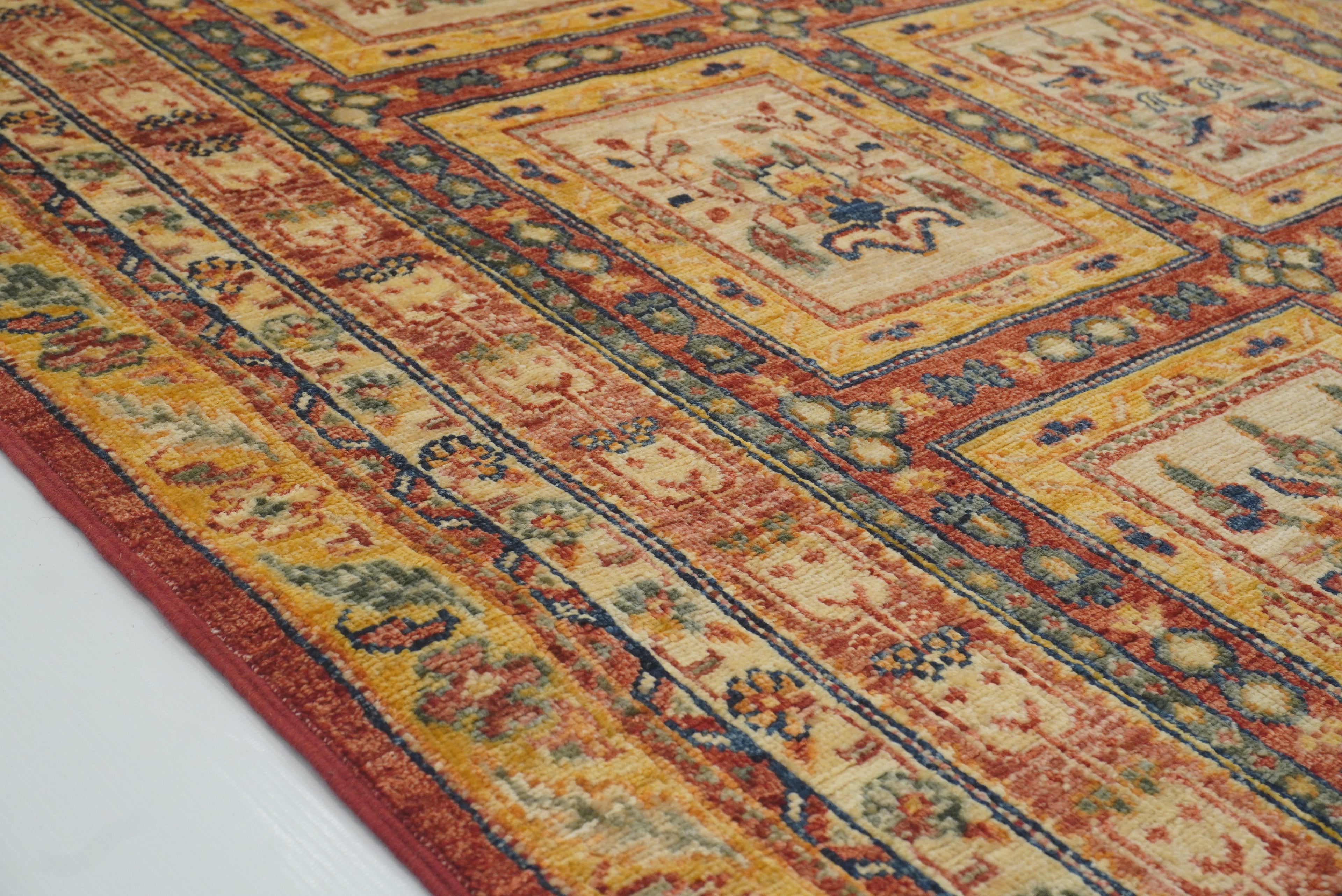 5x6 Red Beige Vintage Bakhtiar Afghan Hand knotted Rug - Yildiz Rugs