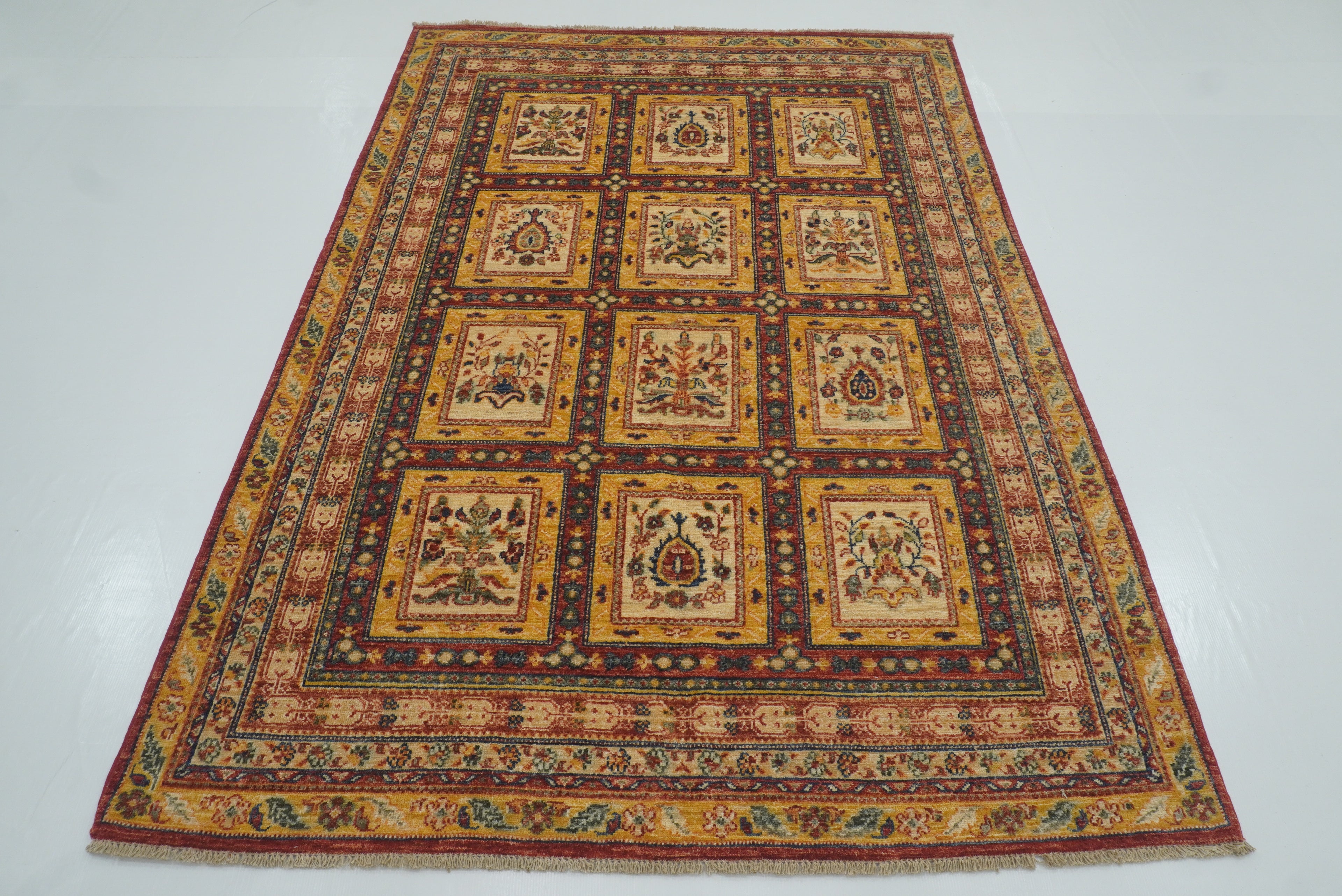 5x7 Red Beige Vintage Bakhtiar Afghan Hand knotted Rug - Yildiz Rugs