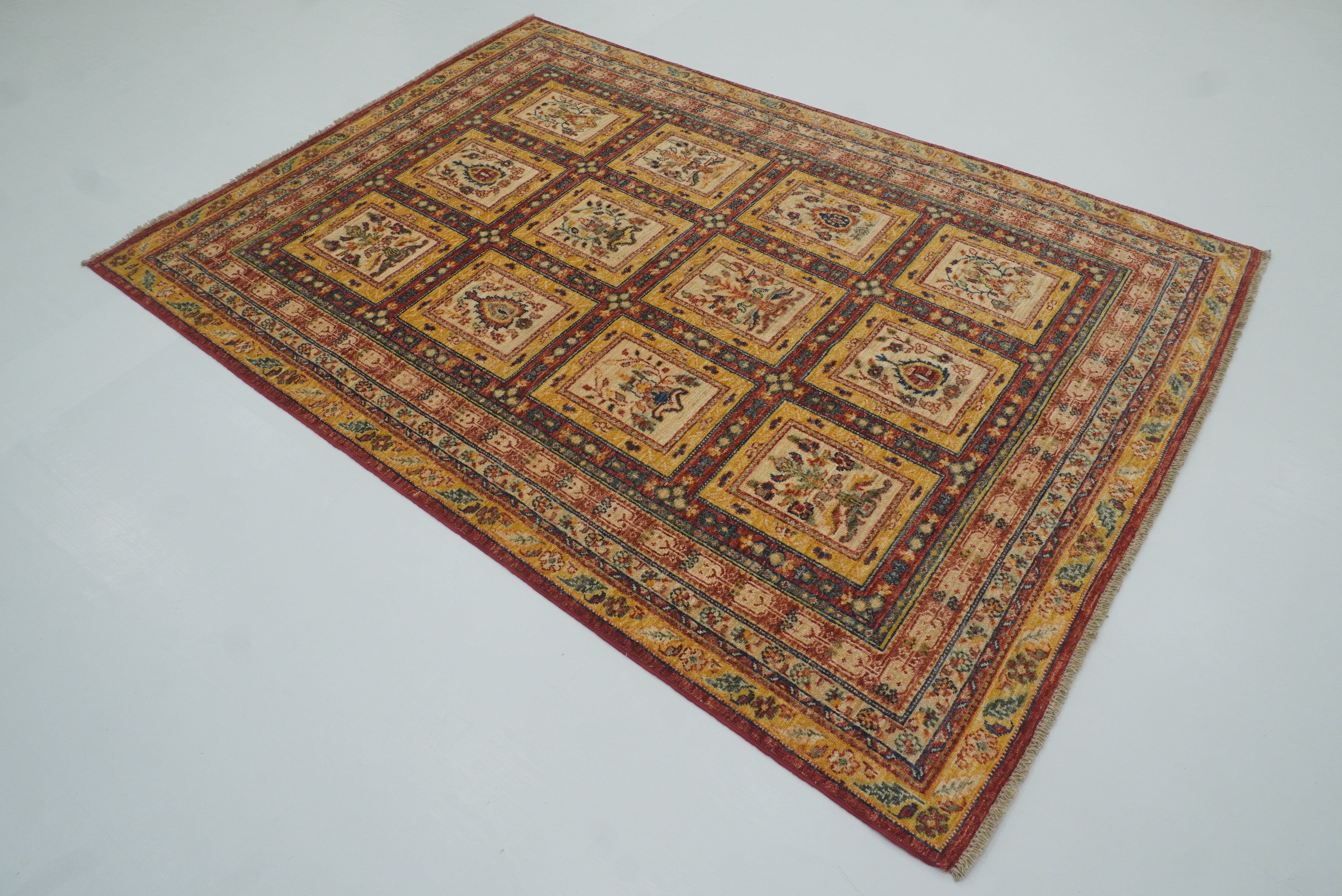 5x7 Red Beige Vintage Bakhtiar Afghan Hand knotted Rug - Yildiz Rugs
