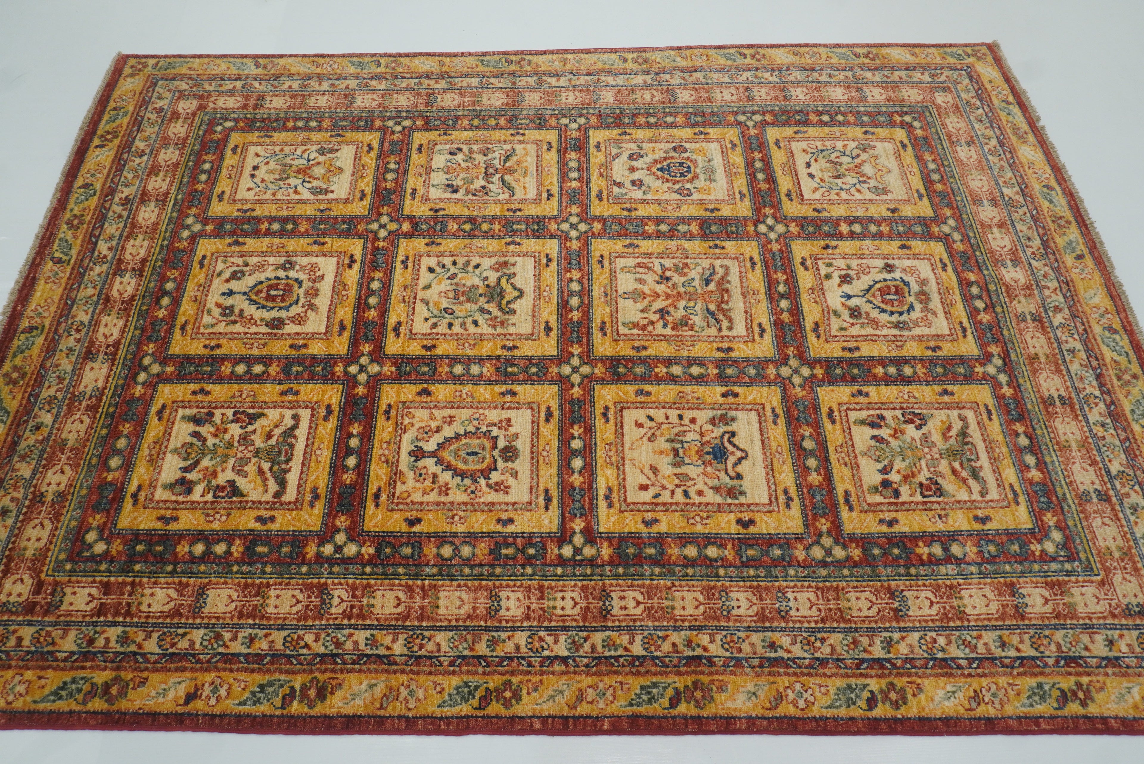 5x7 Red Beige Vintage Bakhtiar Afghan Hand knotted Rug - Yildiz Rugs