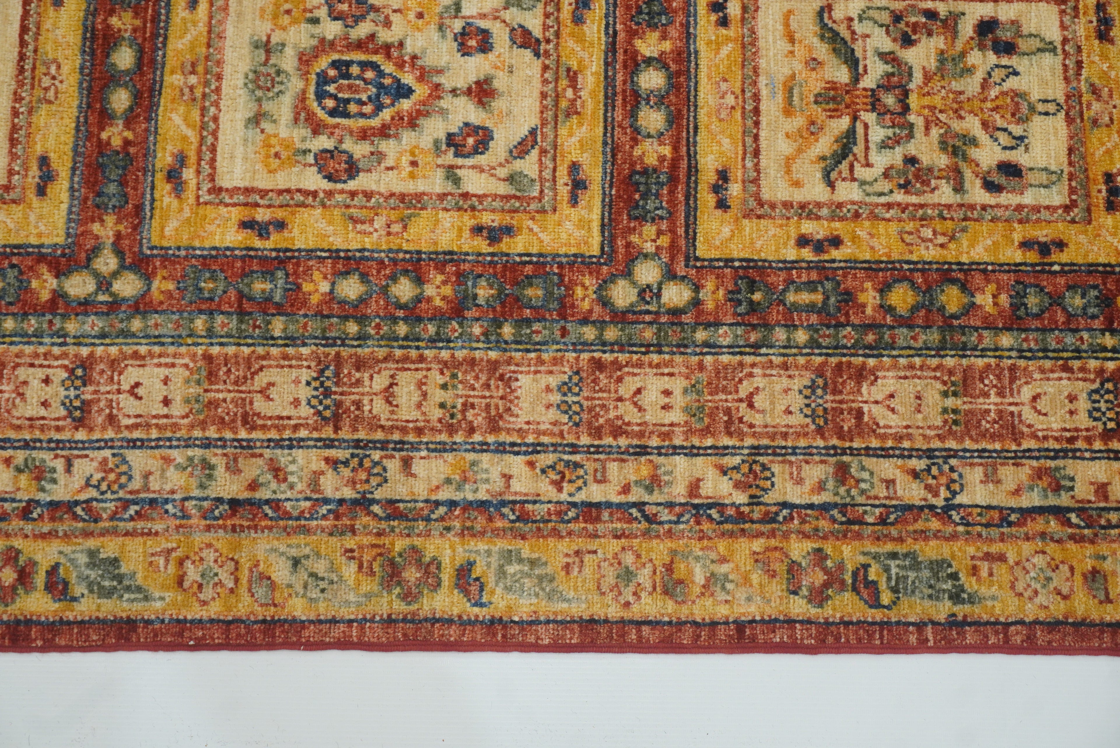 5x7 Red Beige Vintage Bakhtiar Afghan Hand knotted Rug - Yildiz Rugs