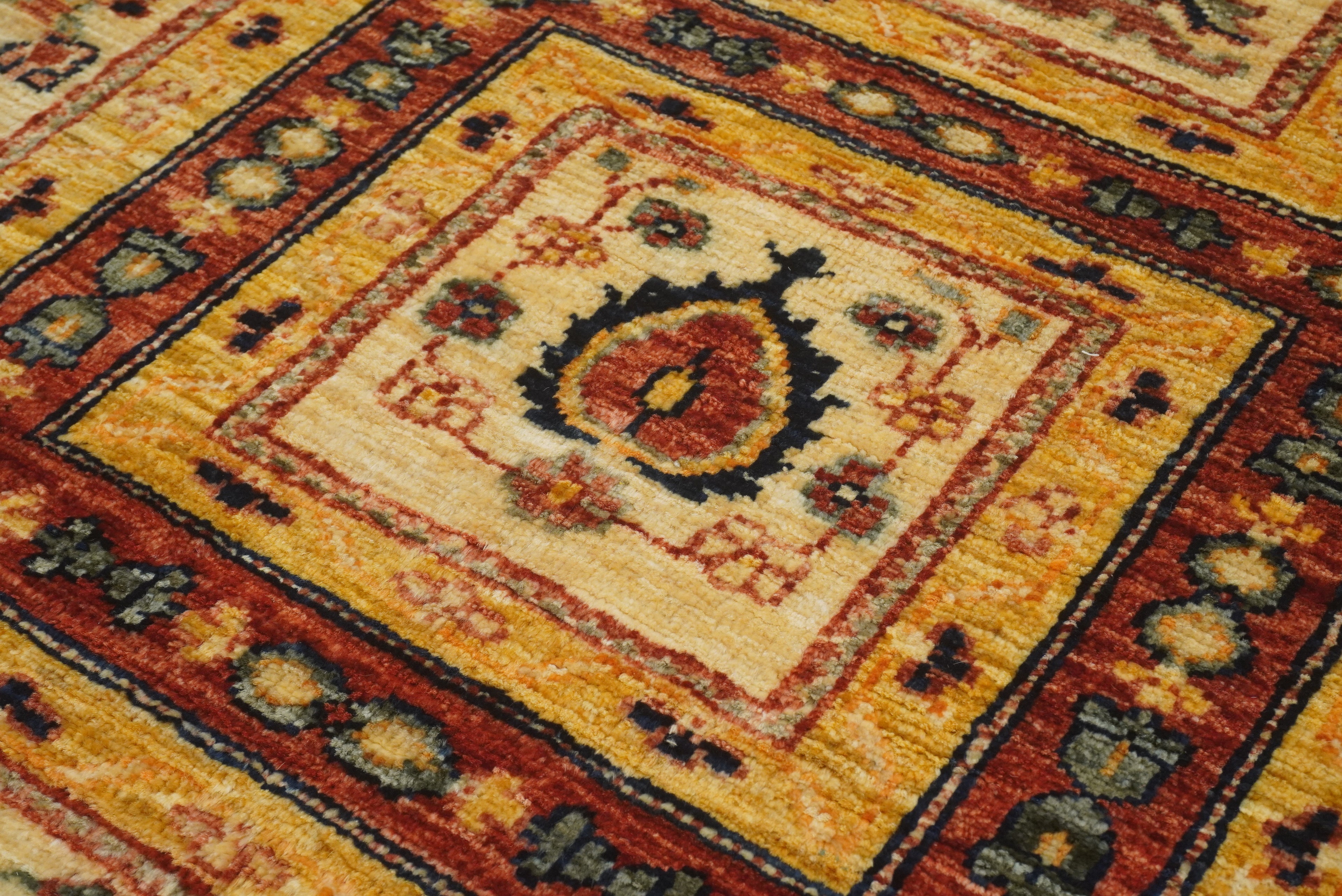 5x7 Beige Bakhtiar Afghan Hand-Knotted Oriental Rug - Yildiz Rugs
