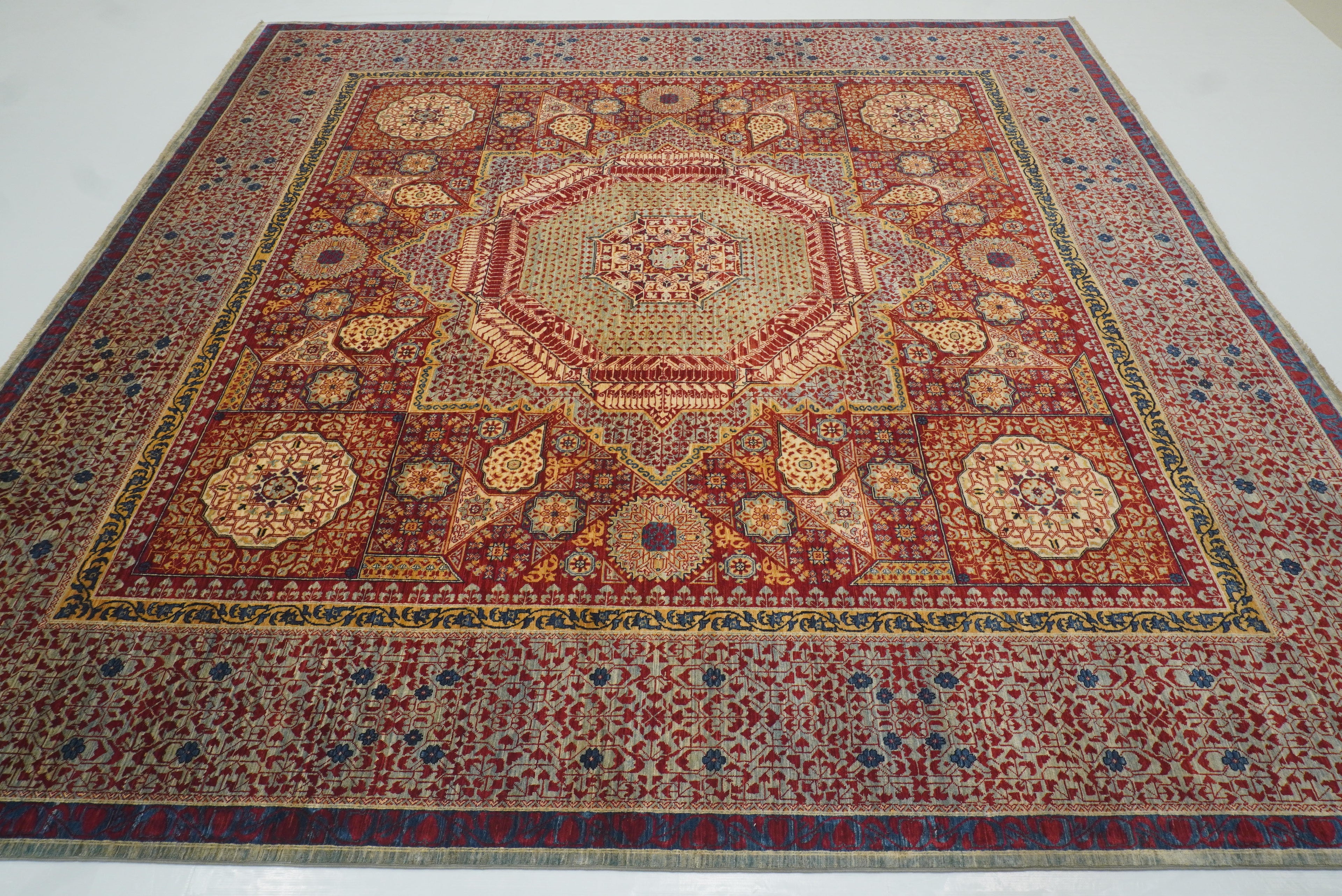 10x10 Red Mamluk Hand-Knotted Wool Medallion Square Rug - Yildiz Rugs