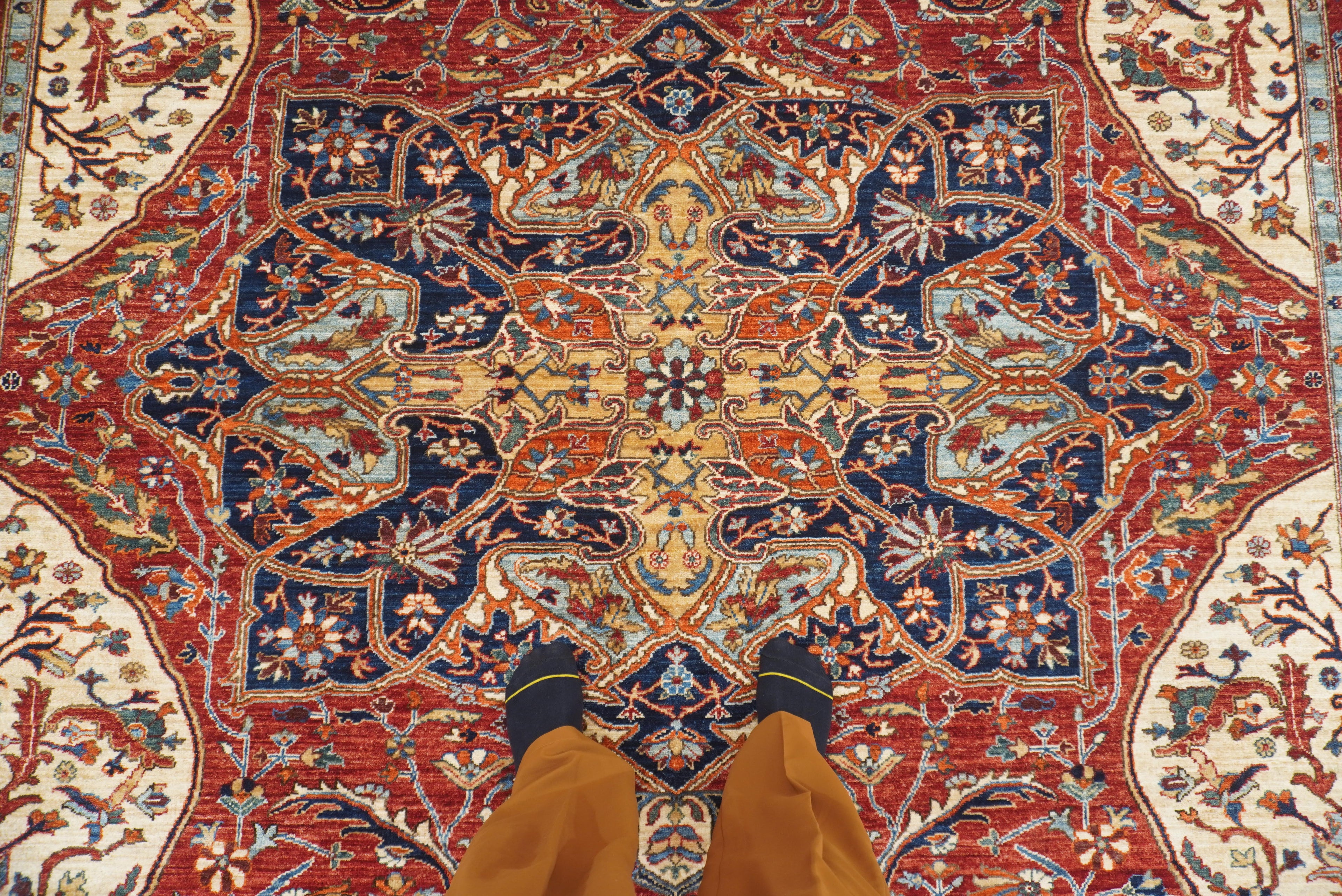 9x12 Red Serapi Afghan Hand Knotted Oriental Rug - Yildiz Rugs