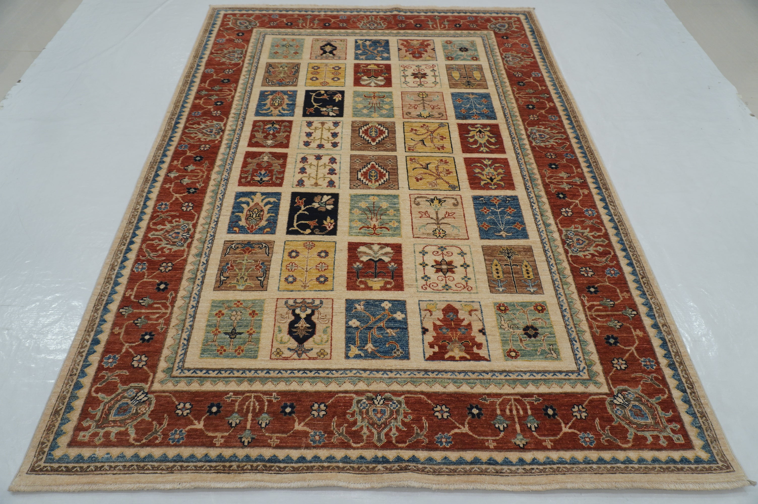 6x8 Beige Vintage Bakhtiari Afghan Hand Knotted Oriental Rug - Yildiz Rugs