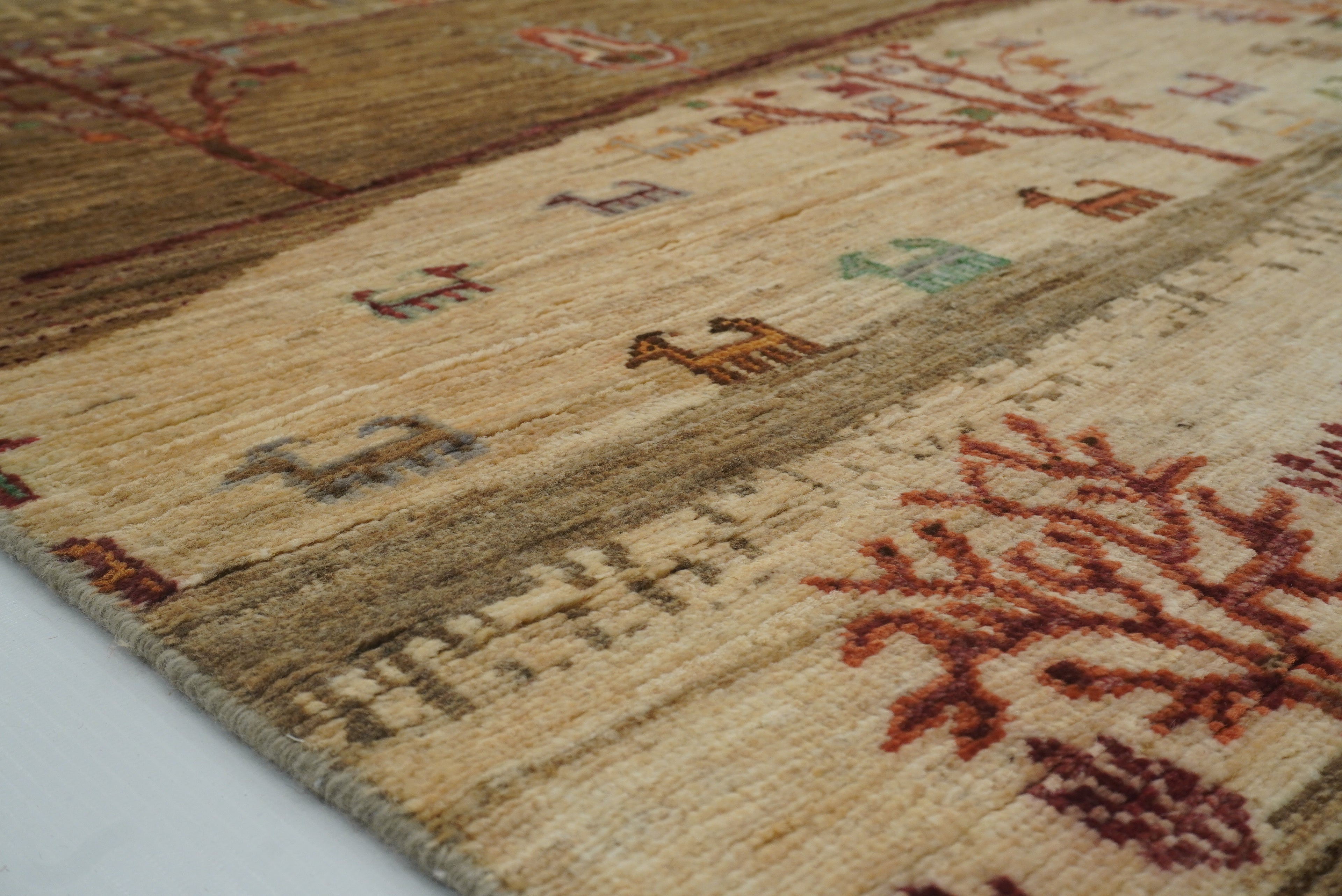 6x8 Landscape Gabbeh Beige Hand-Knotted Afghan Rug - Yildiz Rugs