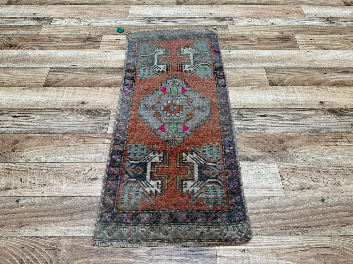1'6"x3'5" Vintage Terracotta Hand-Knotted Wool Accent Turkish Rug