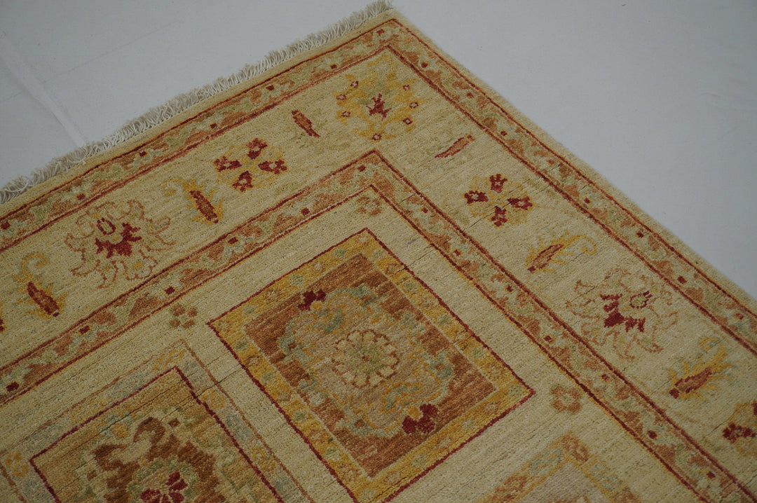 3x5 Vintage Bakhtiyar Muted Beige Persian Hand knotted wool rug - Yildiz Rugs